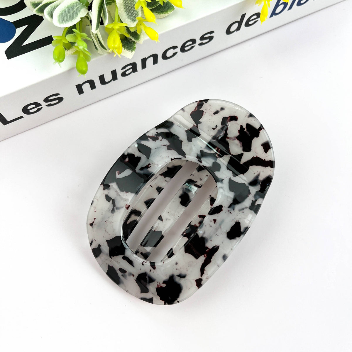 TheDivaSoap - Flat Round Hair Clip, Spring and Autumn Claw Clip