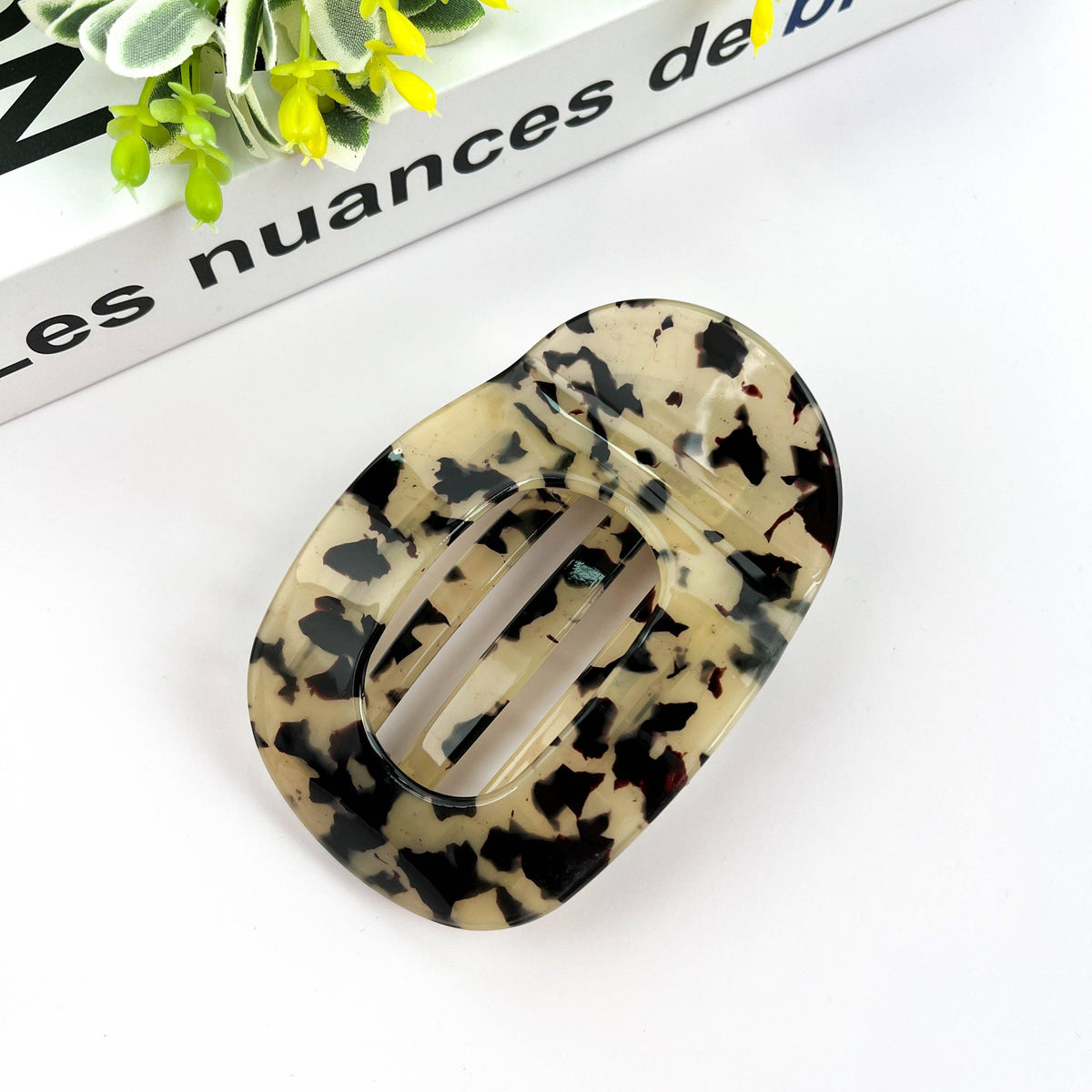 TheDivaSoap - Flat Round Hair Clip, Spring and Autumn Claw Clip